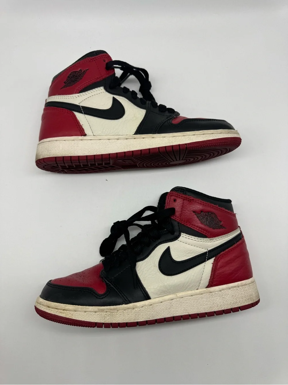 Nike Air Jordan 1 Retro High OG BG 'Bred' 2017 575441-610 Youth Size 4 (4Y)